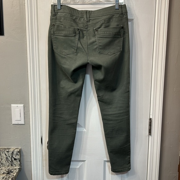 Democracy “Ab” Technology Pants - Picture 2 of 5